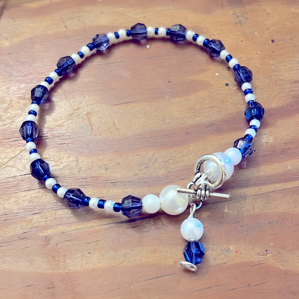 Handmade Glass & Pearl Beaded Bracelet